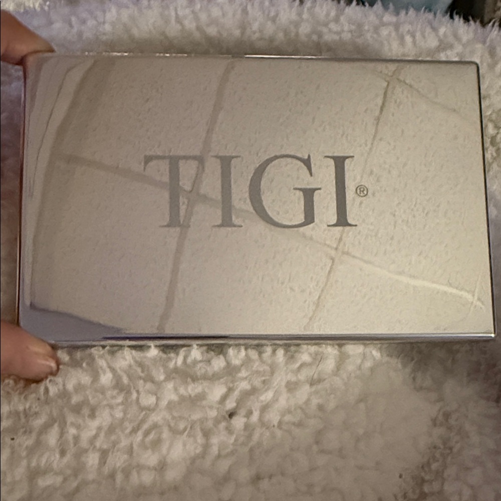 TIGI Multi-Color Eyeshadow Palette